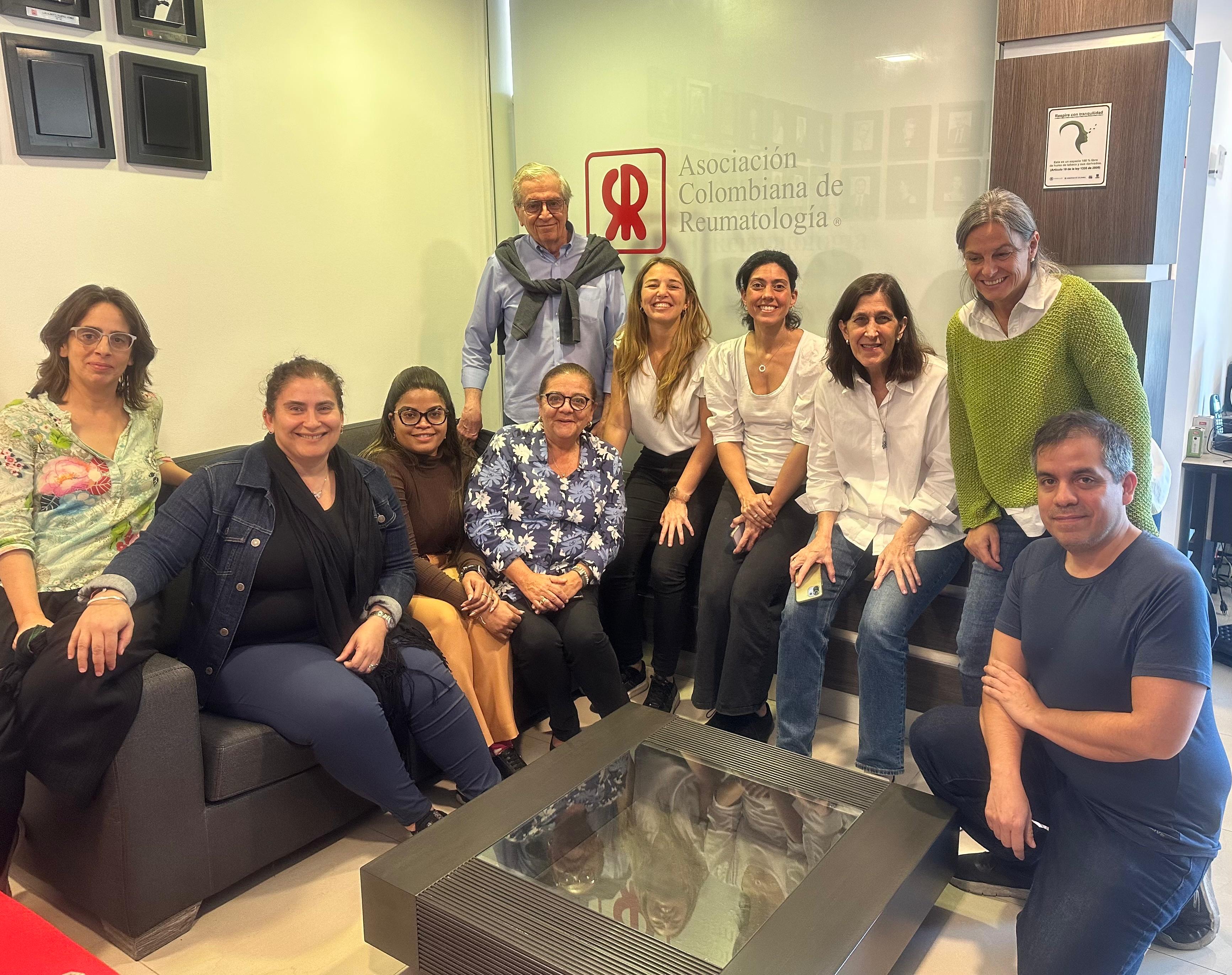 foto grupo AsoReuma.jpg (1.19 MB)