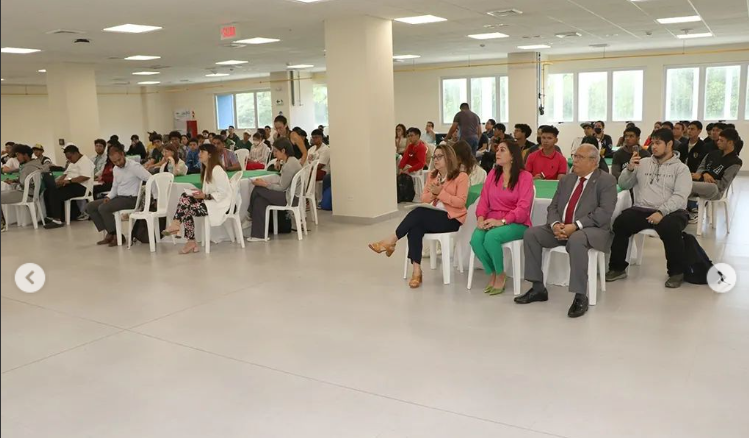 Screenshot from 2023-10-06 09-23-05.png (393 KB)