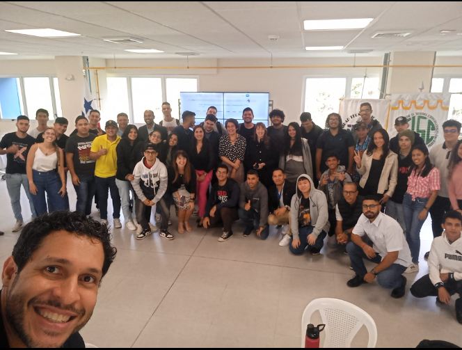 Screenshot from 2023-10-10 19-11-35.png (492 KB)