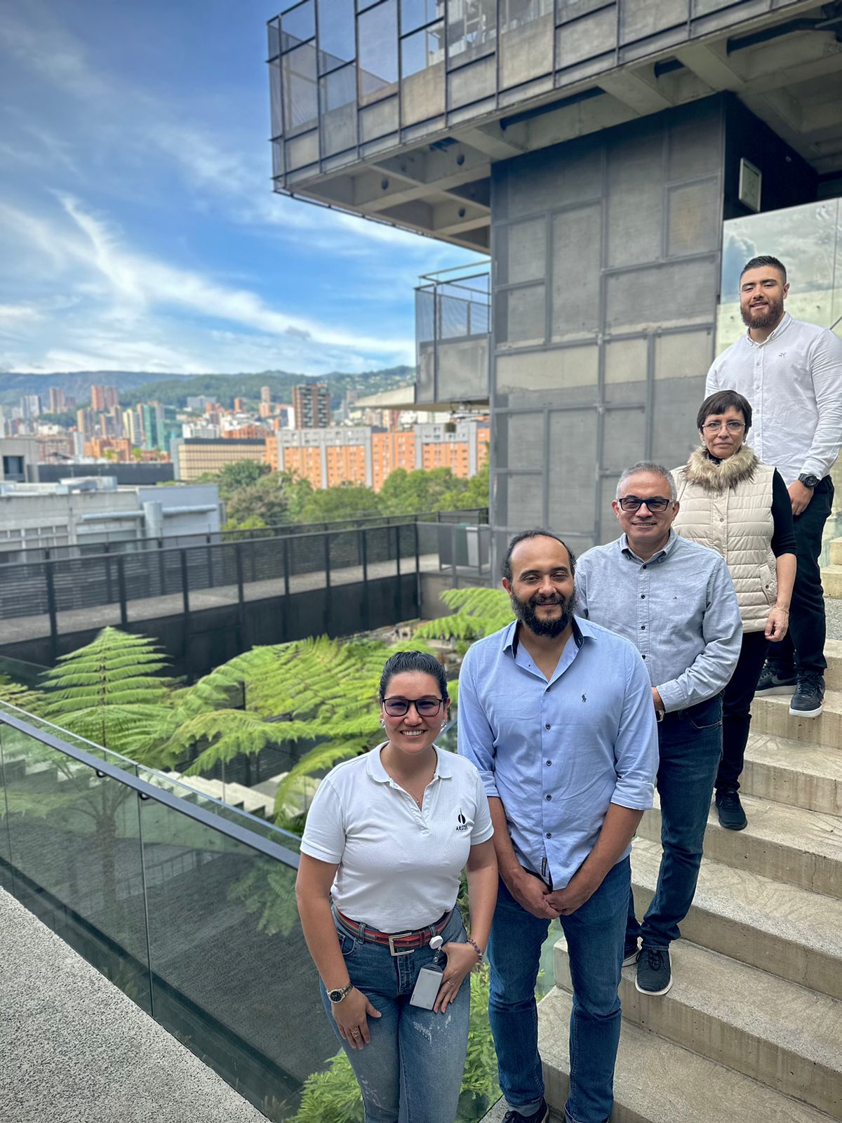 Foto primeiro dia Visita Centro pesquisa ARGOS (1).jfif (304 KB)