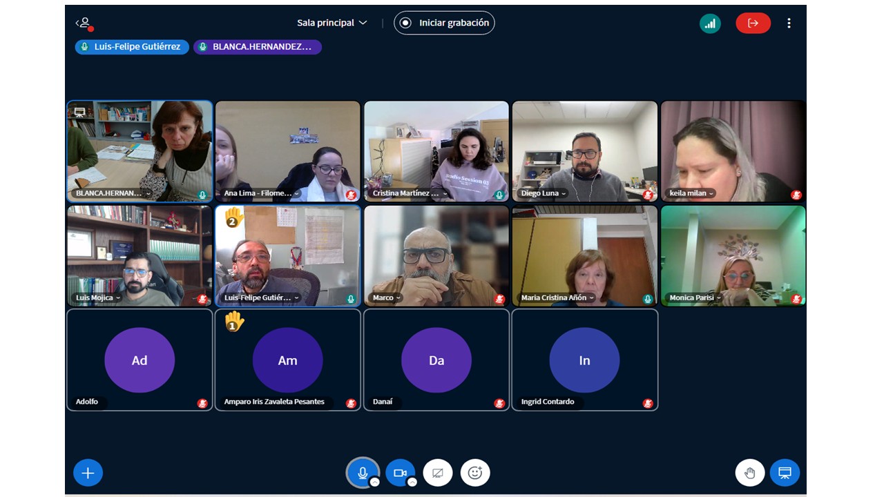 Reuni�n_foto.jpg (151 KB)