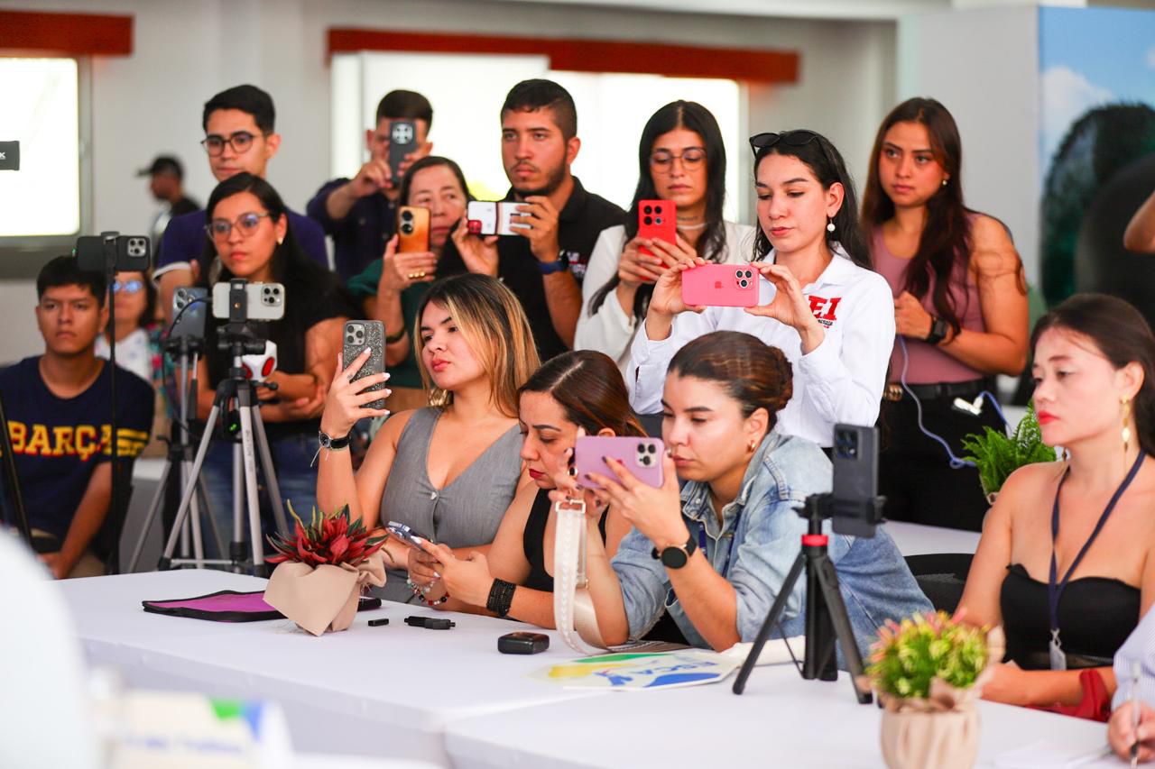 557641949_812906581283840_3991940280935849600_n.jpg (141 KB)